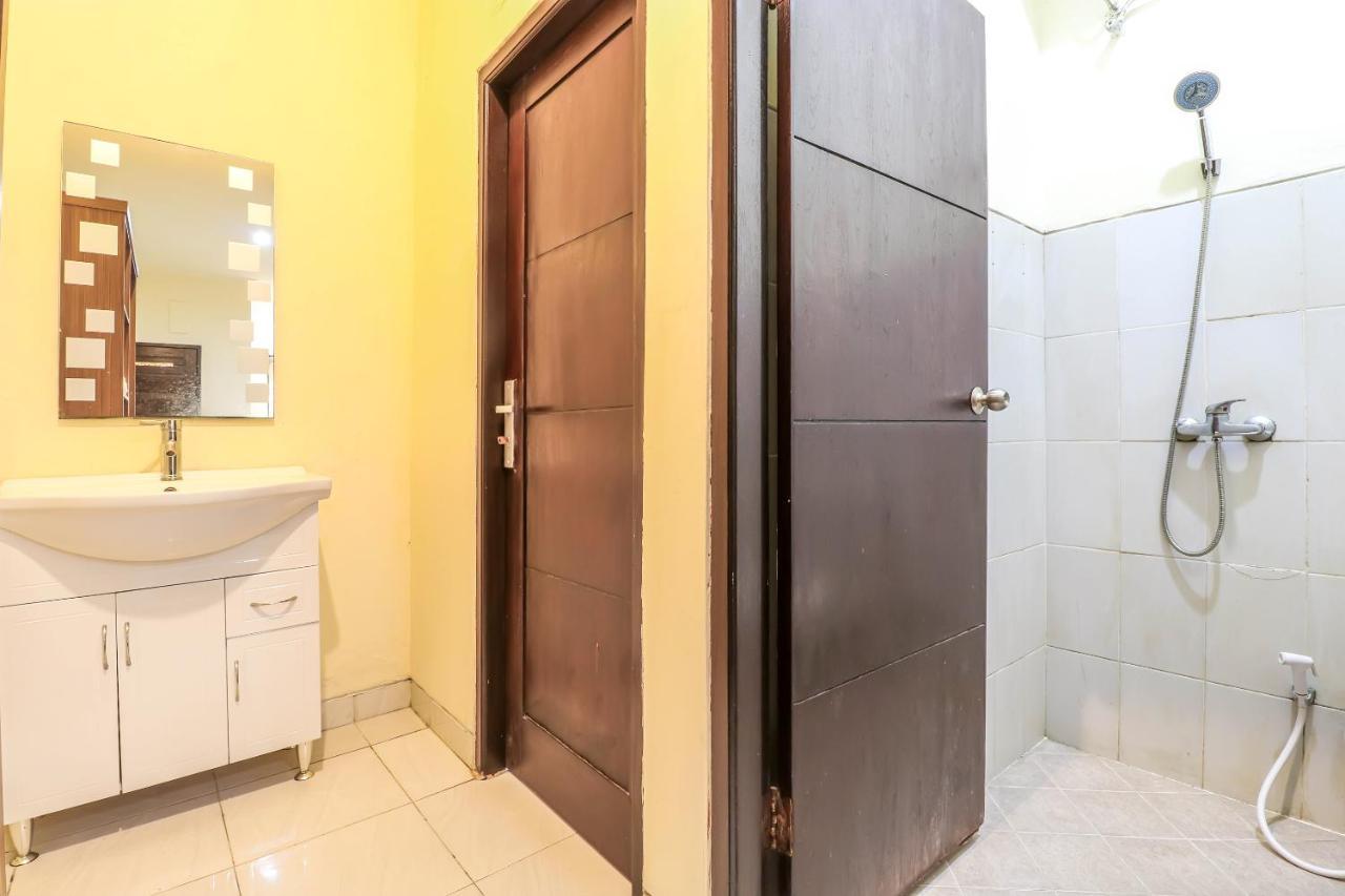Oyo 2178 Merthan House 세미냑 외부 사진